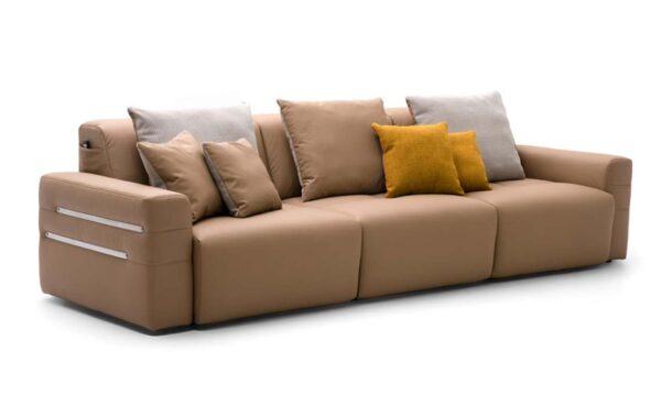 CHA137 3 Seater Boss Sofa