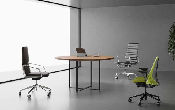 Sync Round Meeting Table