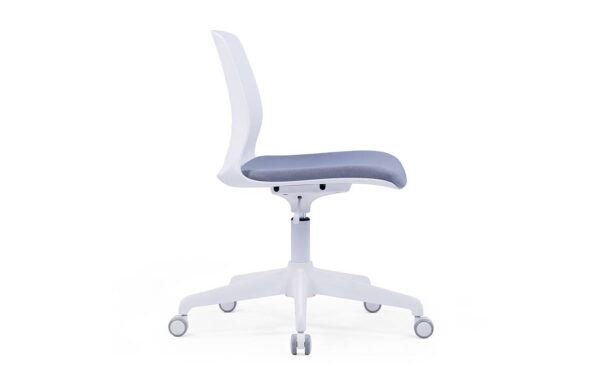 Stat 002 Chair