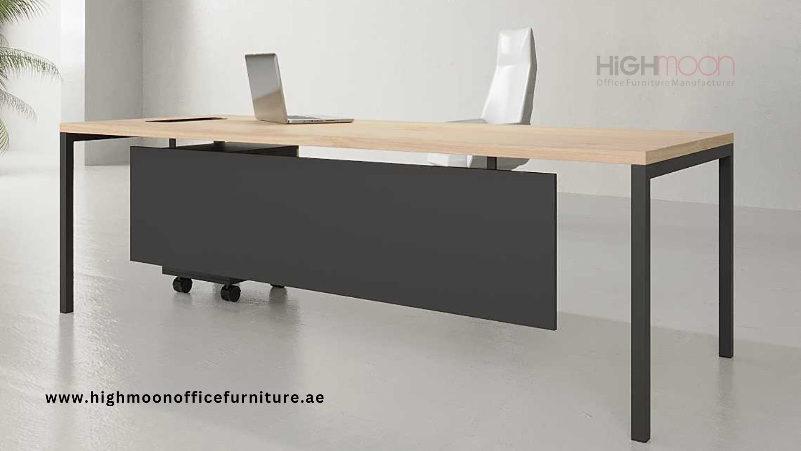 Cheap Desk in Umm Al Quwain